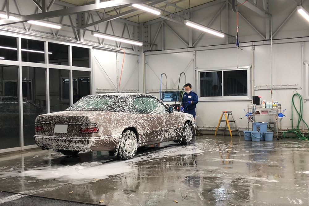 キーパーラボの洗車風景